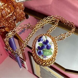 1970's Violet Field Milk Glass Bright Gold Cameo Brooch Pendant Necklace